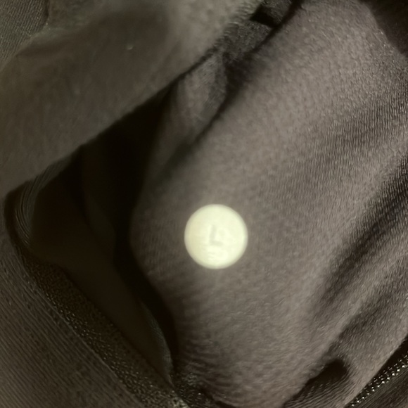 VGUC Lululemon bomber jacket - Picture 6 of 9